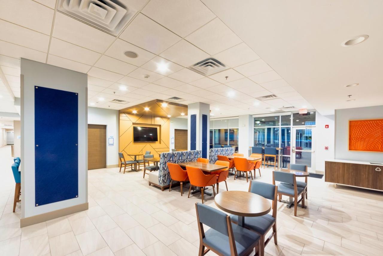 Holiday Inn Express & Suites - Harrisonburg University Area By Ihg Dış mekan fotoğraf
